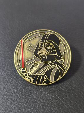 Disney Star Wars Darth Vader Character Pin Black & Gold Collectible